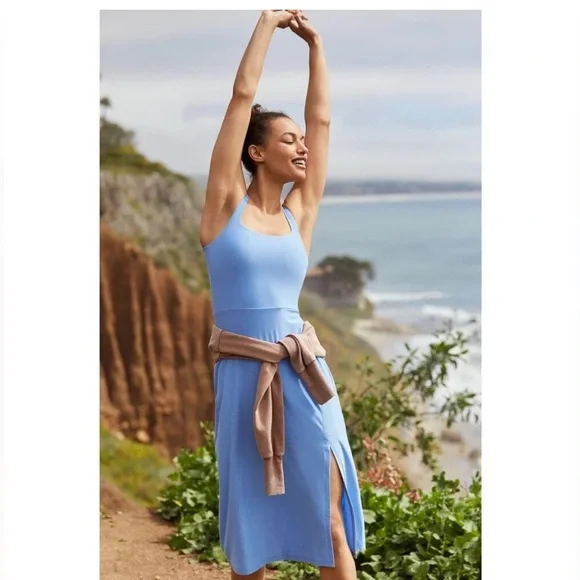 Beyond Yoga Featherweight Getaway Dress Size Large in Flower Blue Heather - Picture 3 of 11